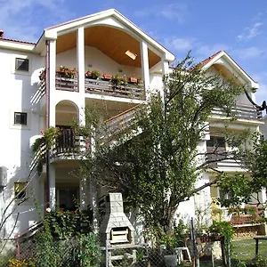 Oasis Apartament Nin